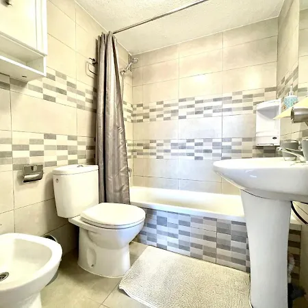 Nice Apartment With Great Views, Los Cristianos شقة *